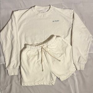 California Incline Malibu White Sweatshirt and Shorts Set